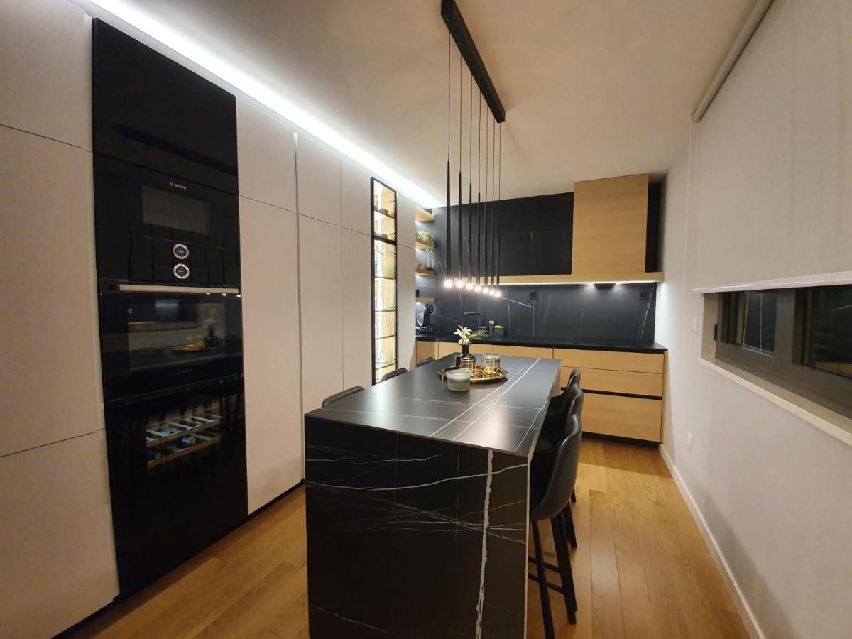 Ferienwohnung Shell Sky Luxury Penthouse With Private Pool Zadar Exterior foto