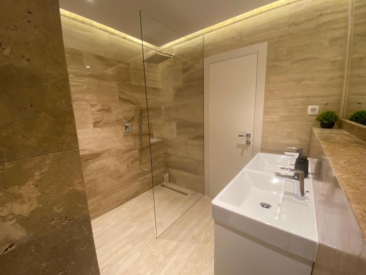 Ferienwohnung Shell Sky Luxury Penthouse With Private Pool Zadar Exterior foto