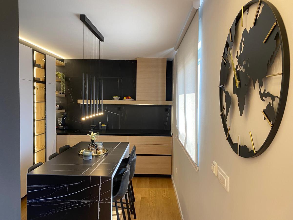 Ferienwohnung Shell Sky Luxury Penthouse With Private Pool Zadar Exterior foto